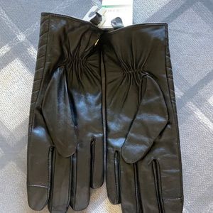 Micheal Kors tech gloves